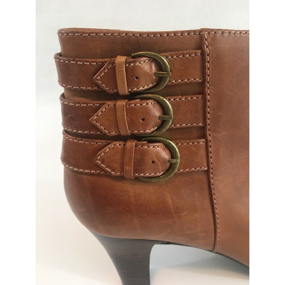 Clarks Artisan Ankle Boots 9.5M Tan/Brown Booties - Picture 5 of 8